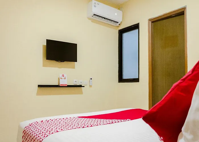 Oyo 137 Permata Tawakal Hotel Jakarta